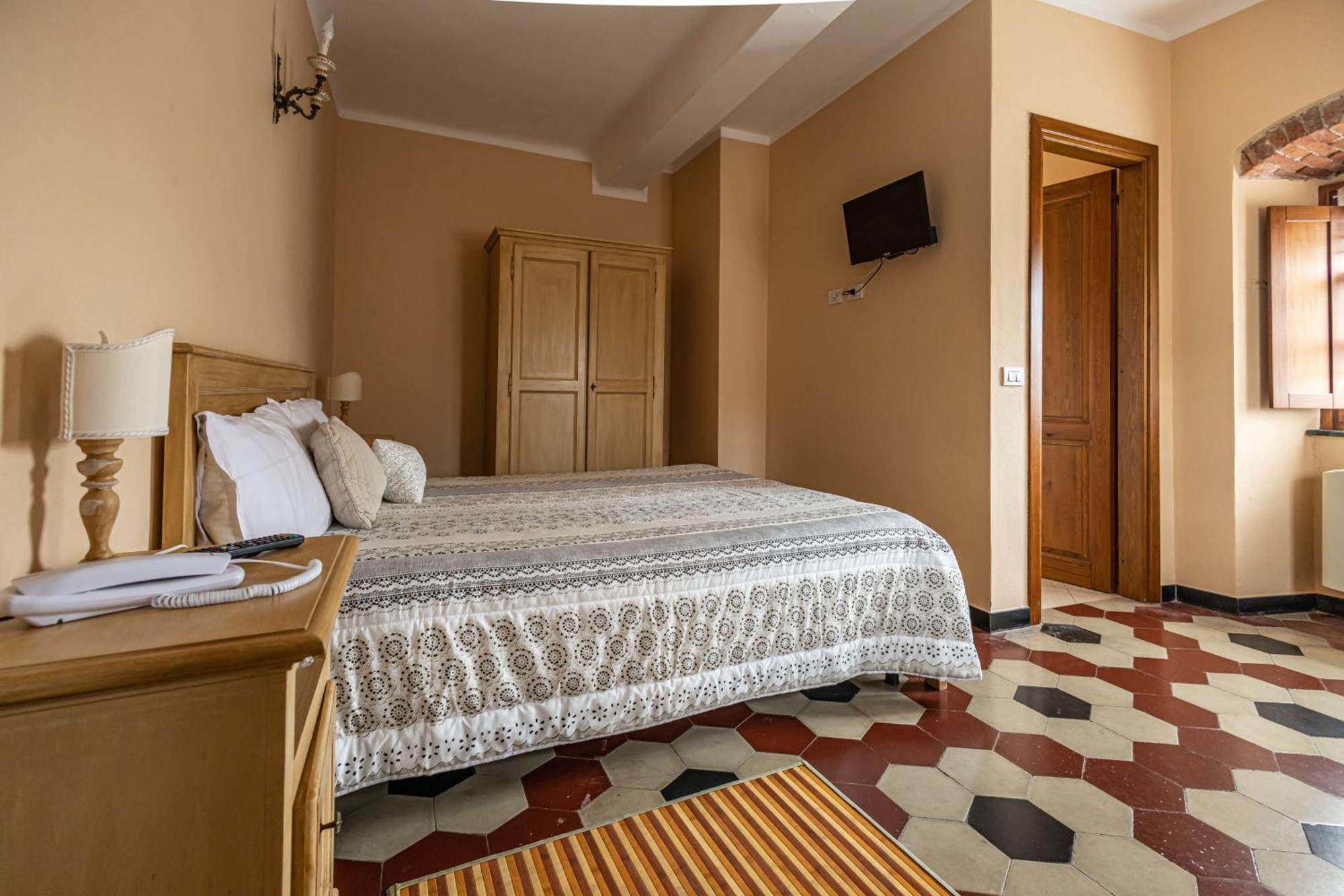 Albergo la Luna Sarzana Exterior foto